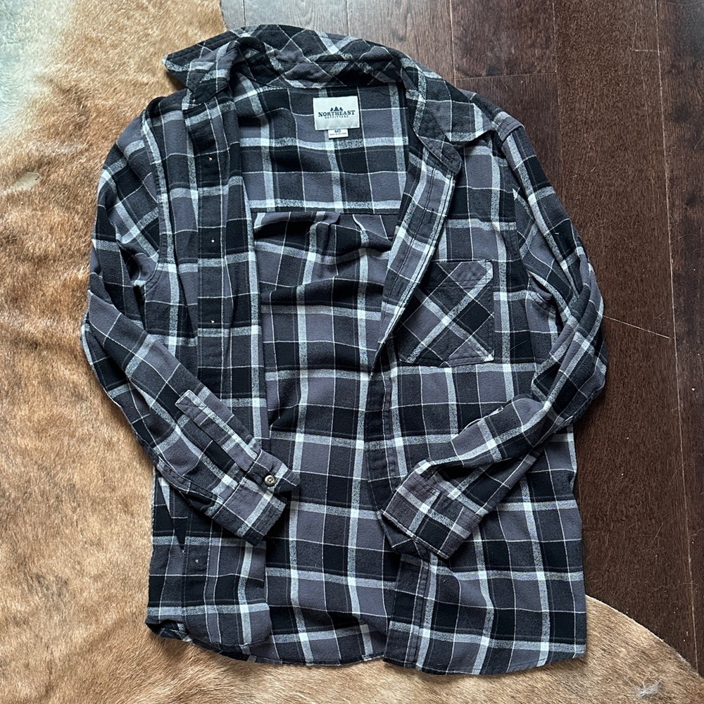 Northheart Black & Gray Plaid Flannel Shirt